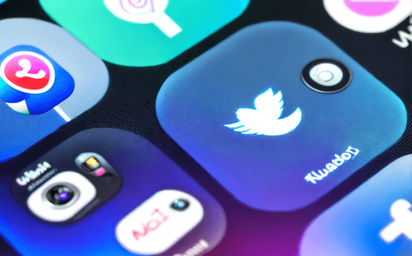 The_Pros_and_Cons_of_Social_Media_Use